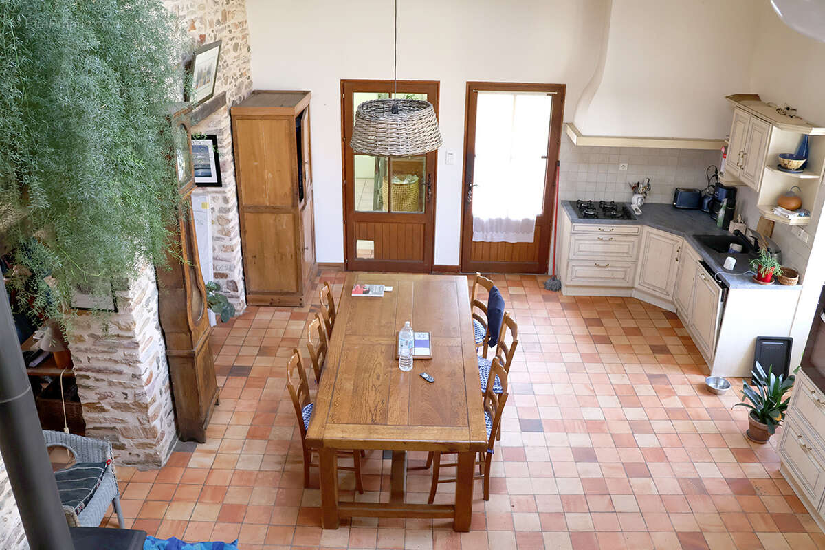 Maison à SAINT-PIERRE-DU-CHEMIN