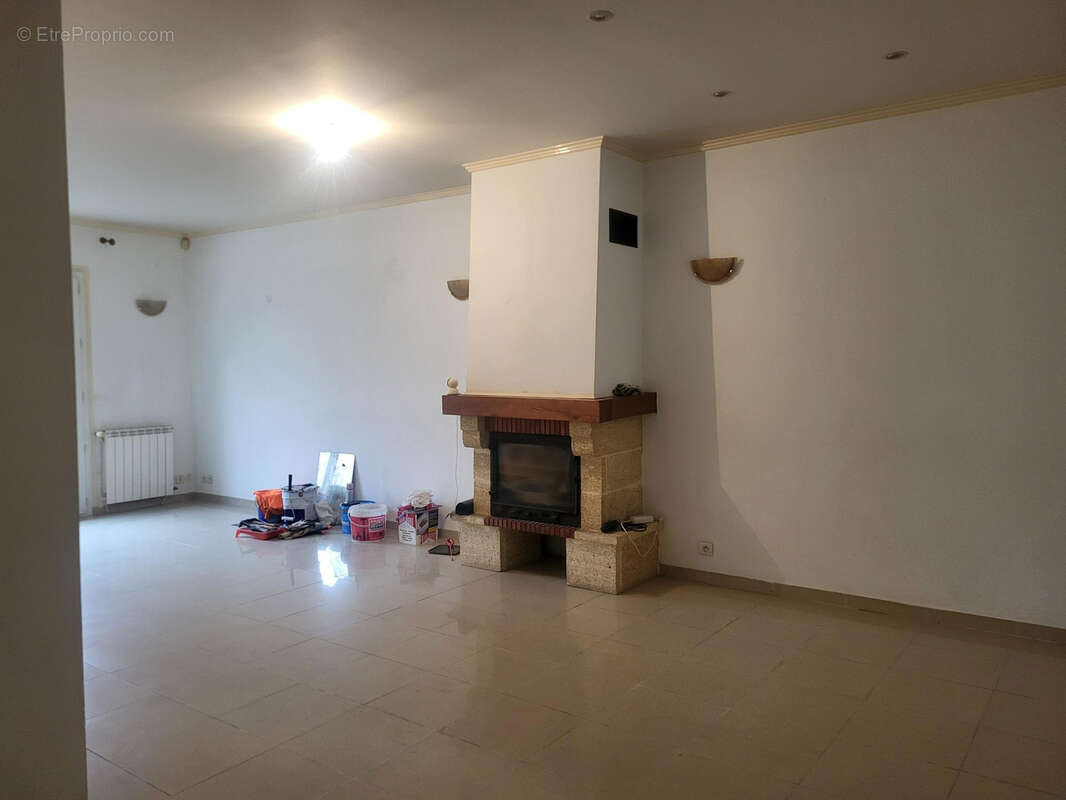 Maison à VILLETANEUSE