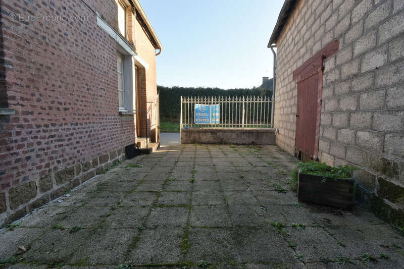 Maison à SAINT-FRAIMBAULT