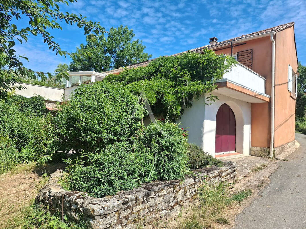 Maison à ROQUEREDONDE