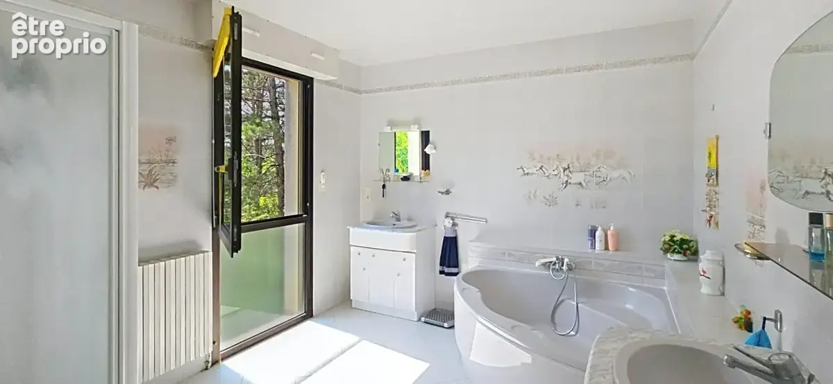 Maison d'architecte d'une surface habitable de 185 m², sur plus de 7 000 m² de terrain, à Boulazac - photo 15