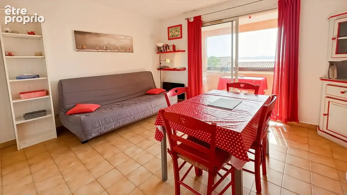 Appartement À Vendre - photo 2
