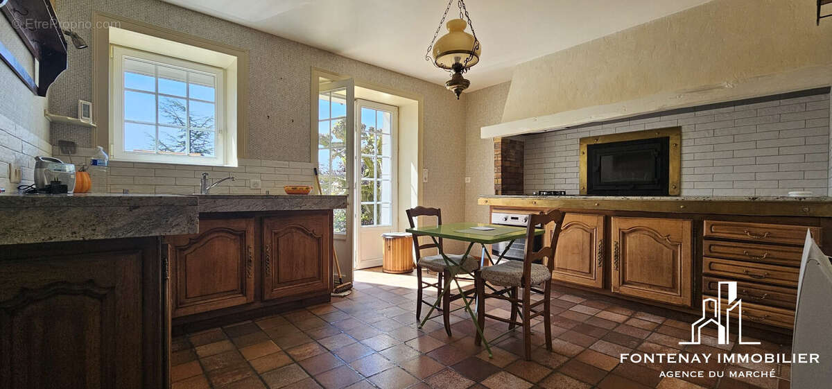 Maison à L'HERMENAULT