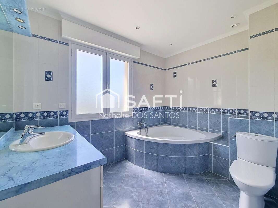 Maison 99 m² à Noisy-Le-Grand  - photo 9