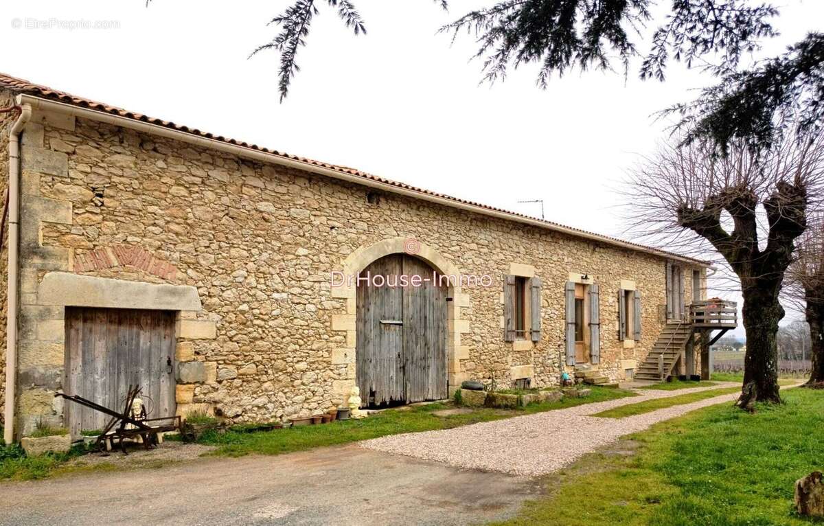 Maison à SAINTE-RADEGONDE
