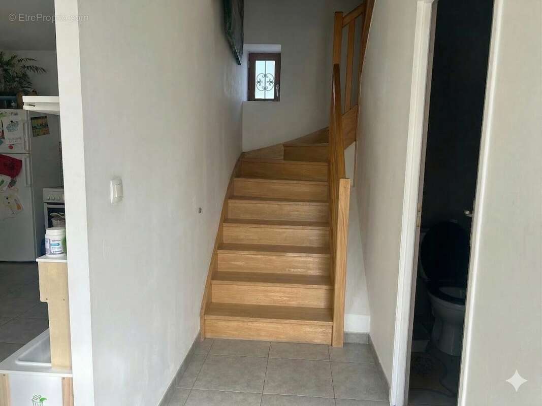 Appartement à ARS-SUR-FORMANS