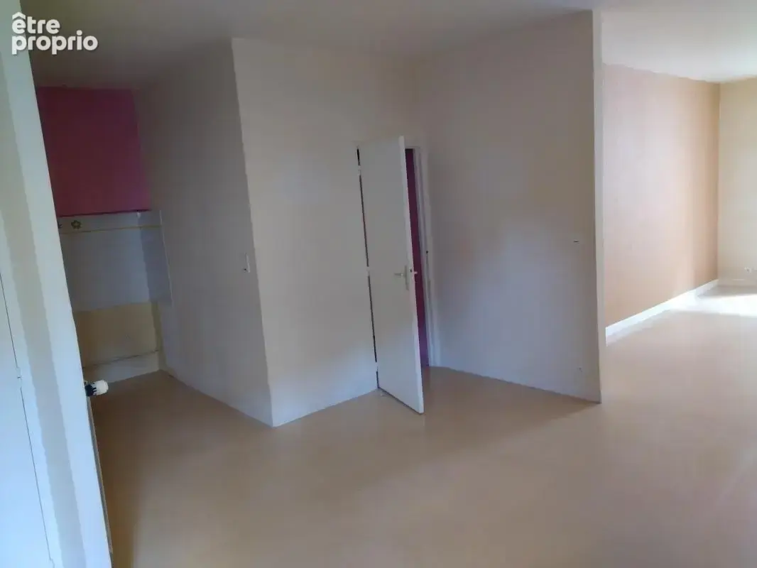 Appartement T2  1  rue Almeras à MILLAU - photo 5