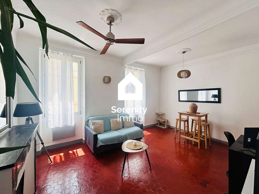 Appartement à MARSEILLE-1E