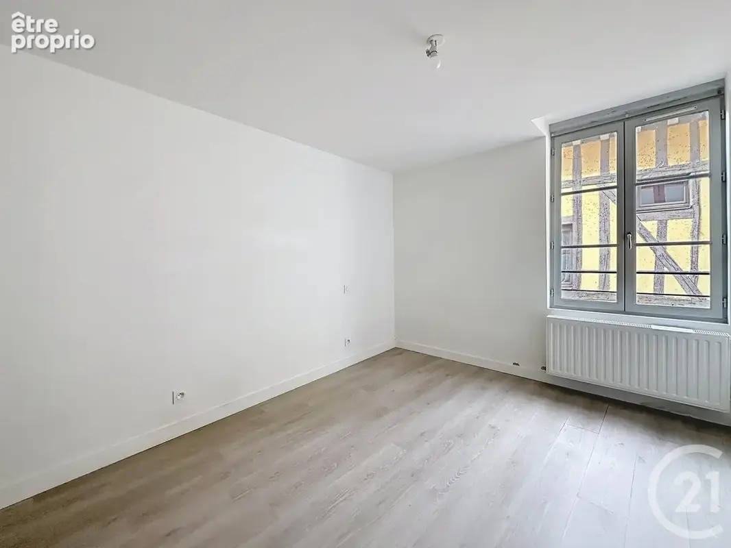 Appartement 3 pièces 47 m² à vendre à Troyes (10000) - photo 2