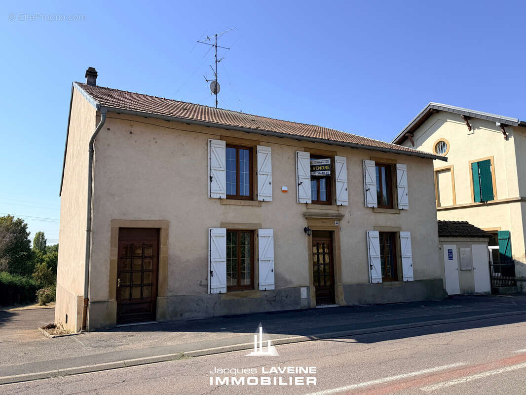 Maison à ANTILLY