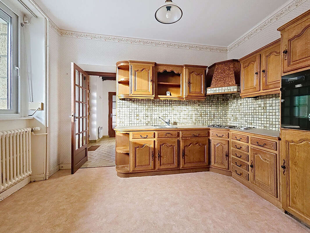 Maison à SAINT-MALO-DES-TROIS-FONTAINES