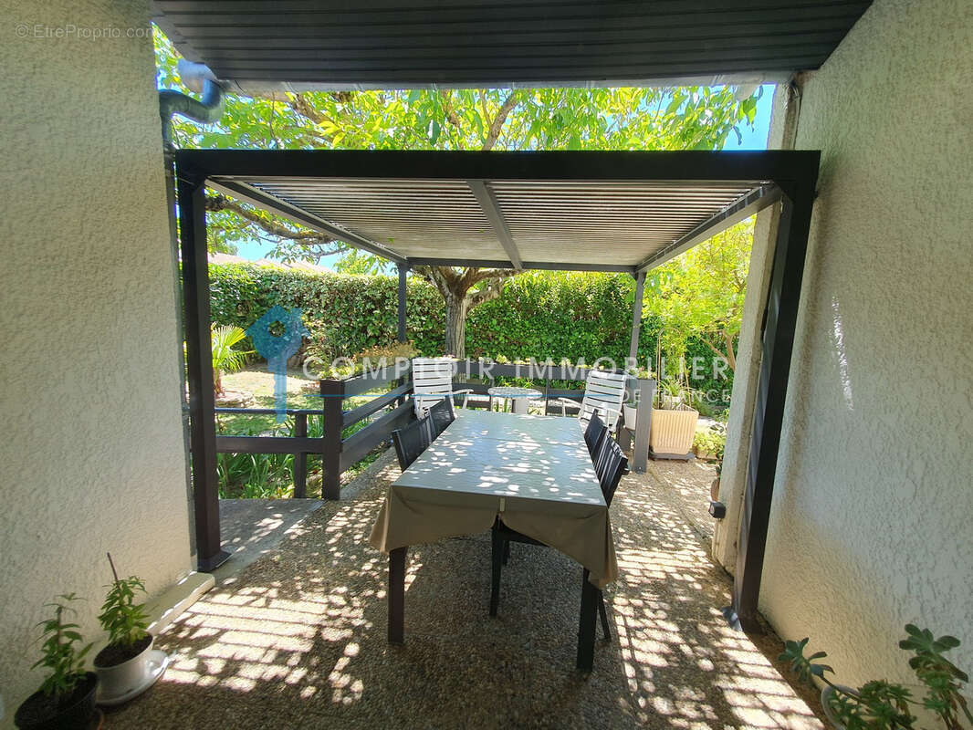 A Vendre GARD (30) - Villa P6 plain-pied à Uzès sur 855 m2 de terrain - photo 5