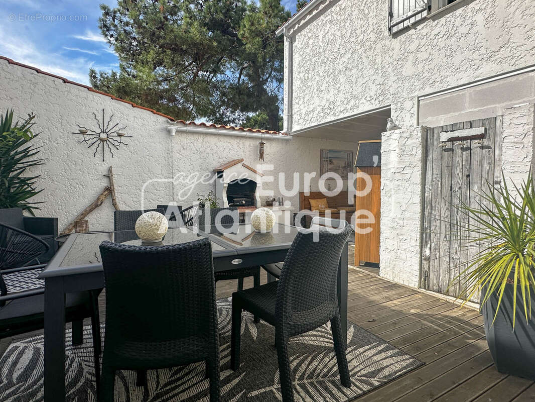 Maison à LES MATHES