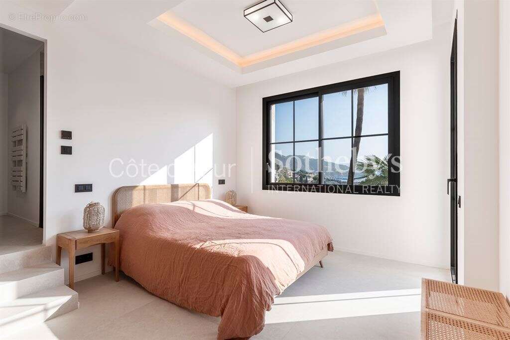 Maison à ROQUEBRUNE-CAP-MARTIN