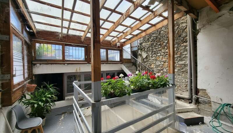 Maison à MONTREJEAU