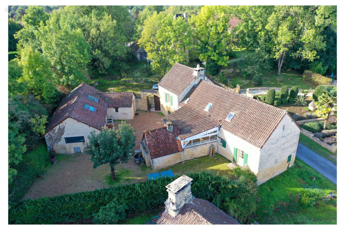 Maison à SAINT-AMAND-DE-COLY