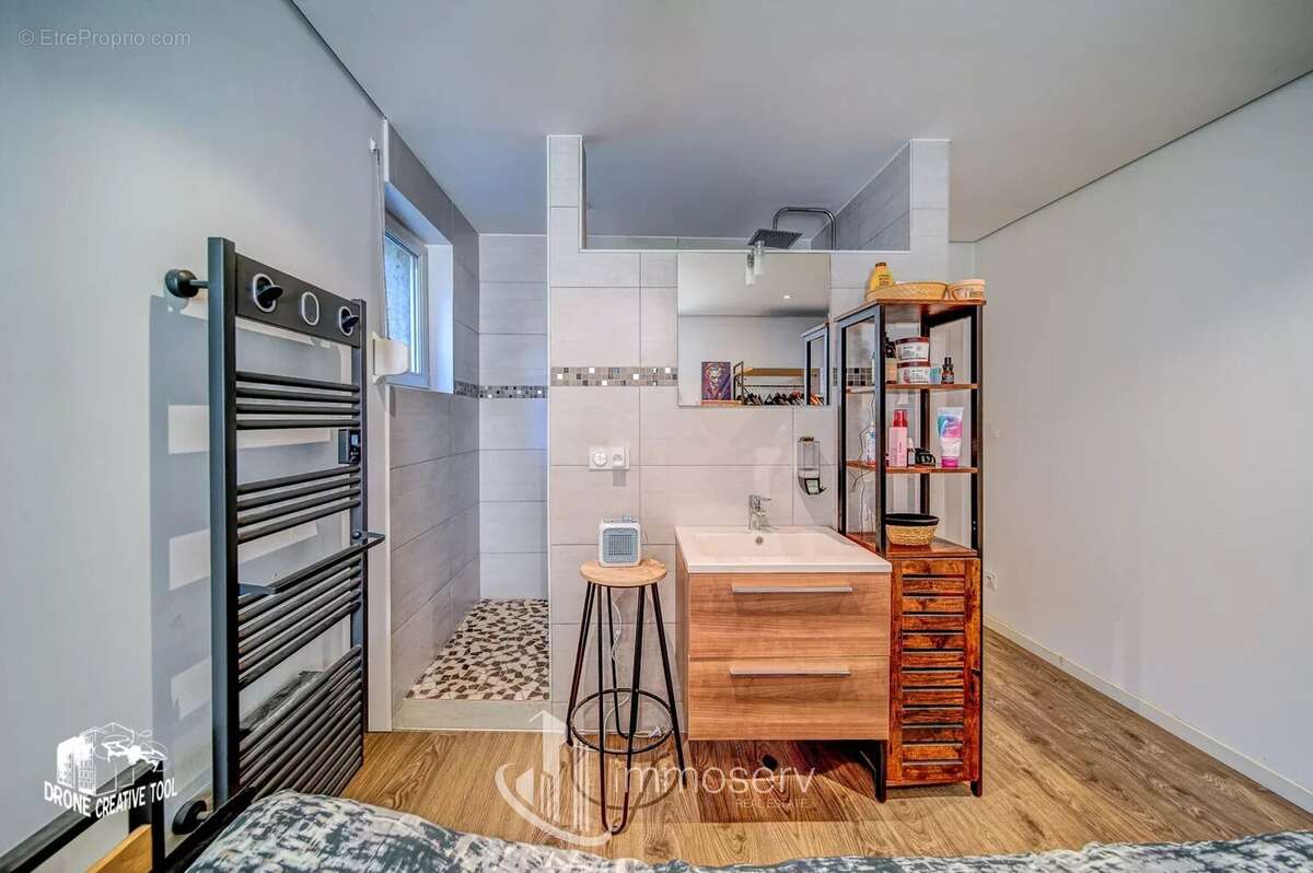 Appartement 82 m² à Manom  - photo 7