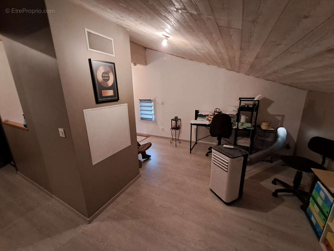 Maison à SAINTE-LIVRADE-SUR-LOT