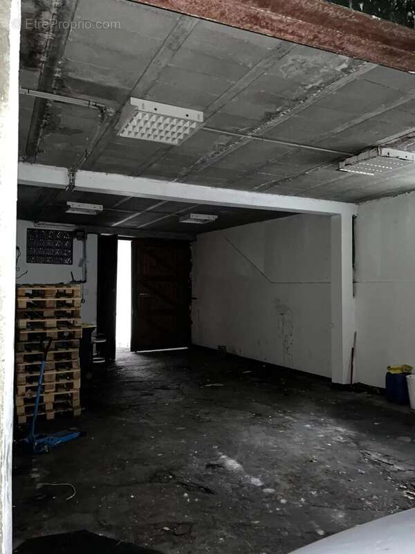 Commerce à SAINT-ETIENNE