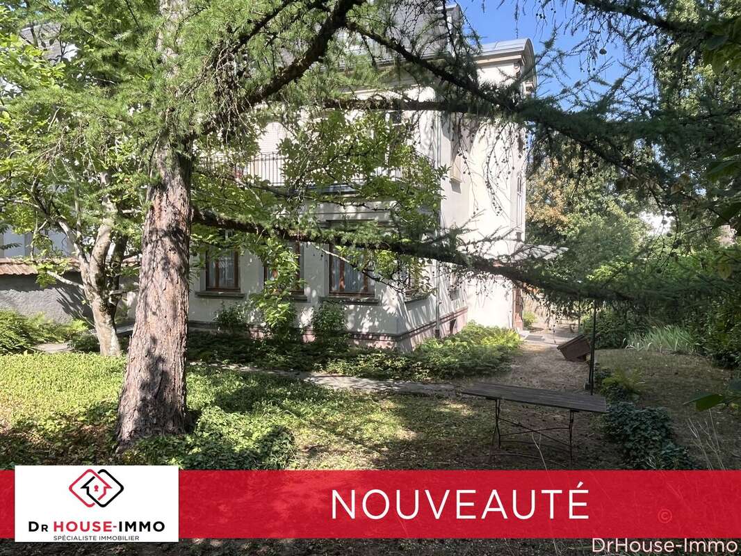 Maison 244 m² à Mulhouse  - photo 6