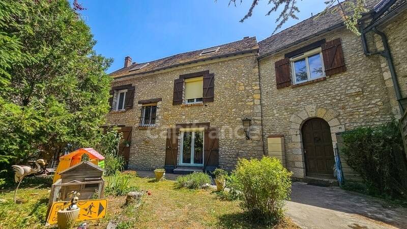 Maison à FONTAINE-LA-RIVIERE