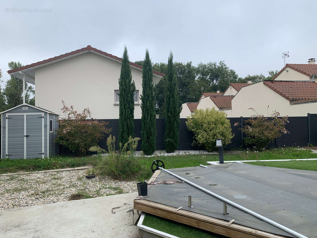 Maison à L'ISLE-D'ABEAU