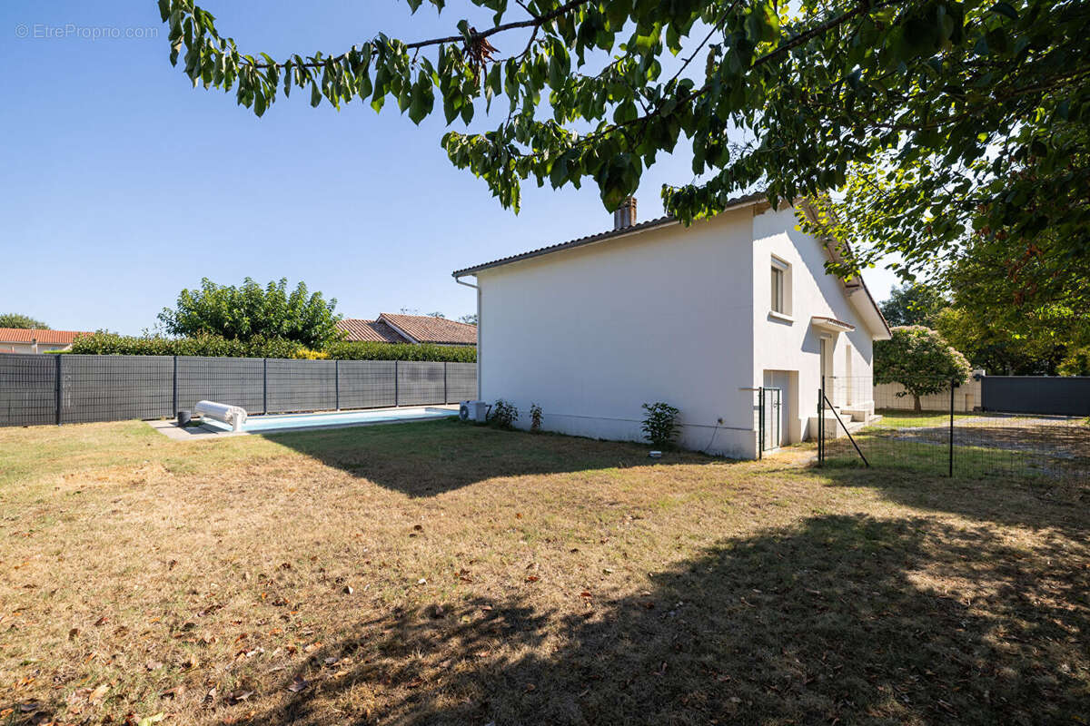 Maison centre-ville avec piscine - photo 7