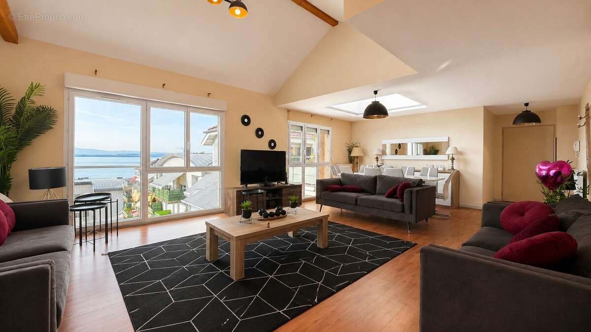 Appartement 168 m² à Evian-Les-Bains  - photo 2