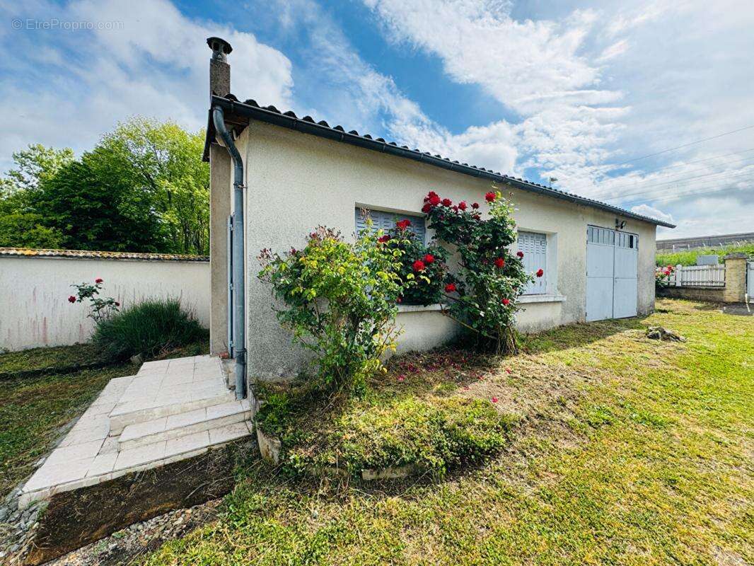 Maison à COSNE-COURS-SUR-LOIRE