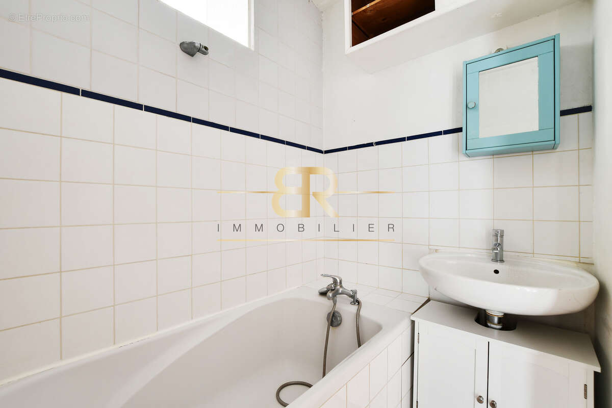 Appartement à PARIS-11E