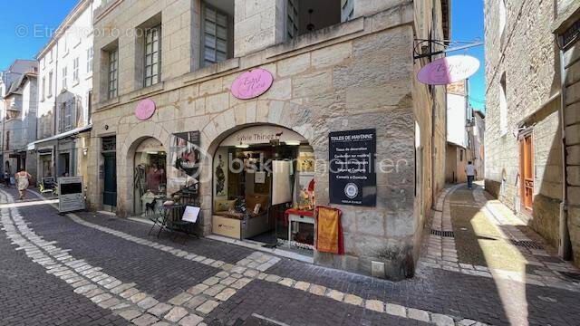 Commerce à PERIGUEUX