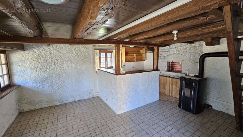 Maison à LA GOUTELLE