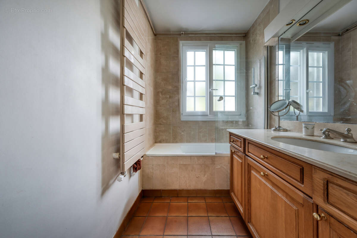 Maison à LIMOURS