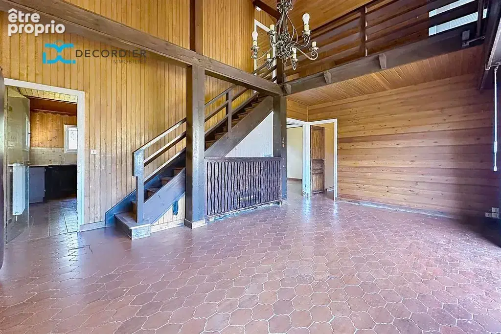 Lyaud - propriete 18 689 m² et maison de 180m2 - photo 9