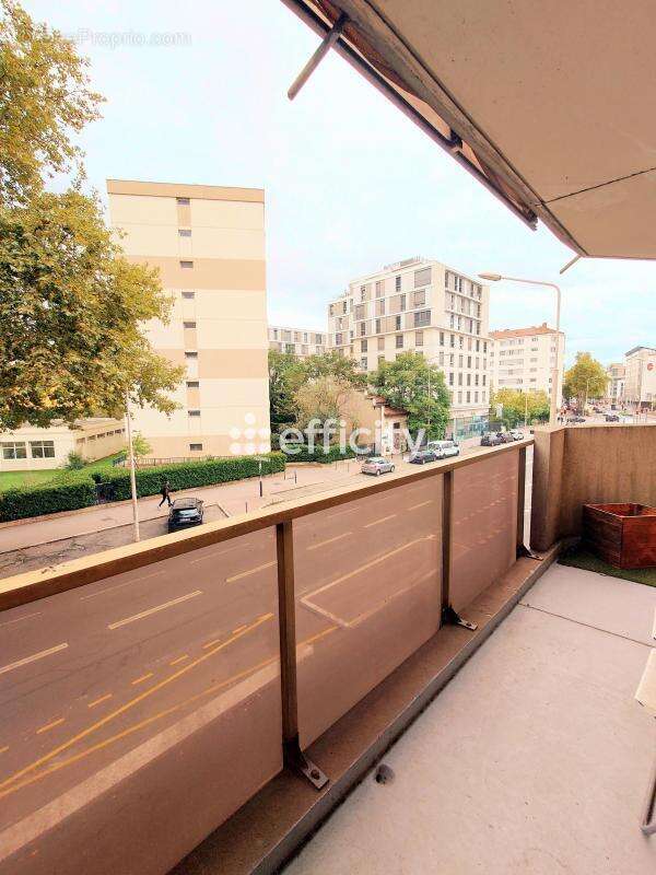 Appartement à LYON-7E