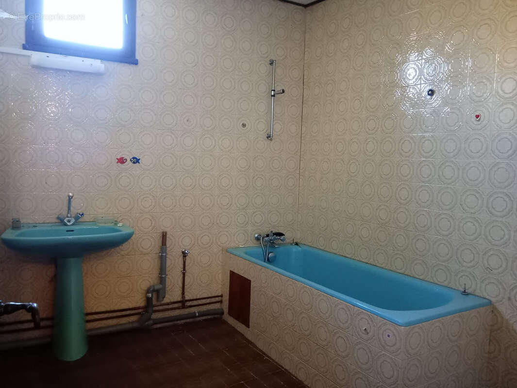 Maison à SURY-EN-VAUX