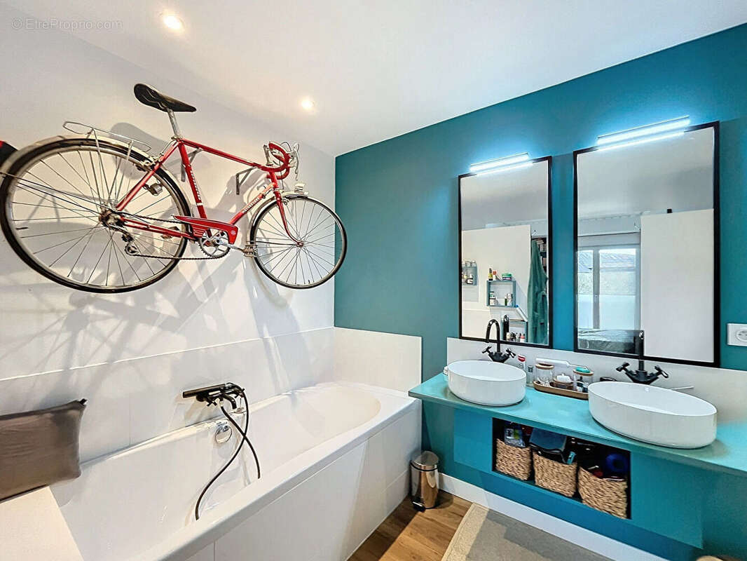 Maison à MINIAC-MORVAN