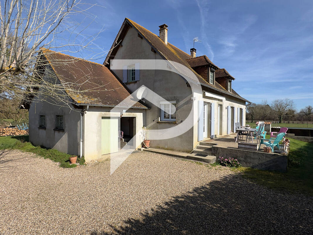 Maison à SAINT-LAURENT-DES-HOMMES