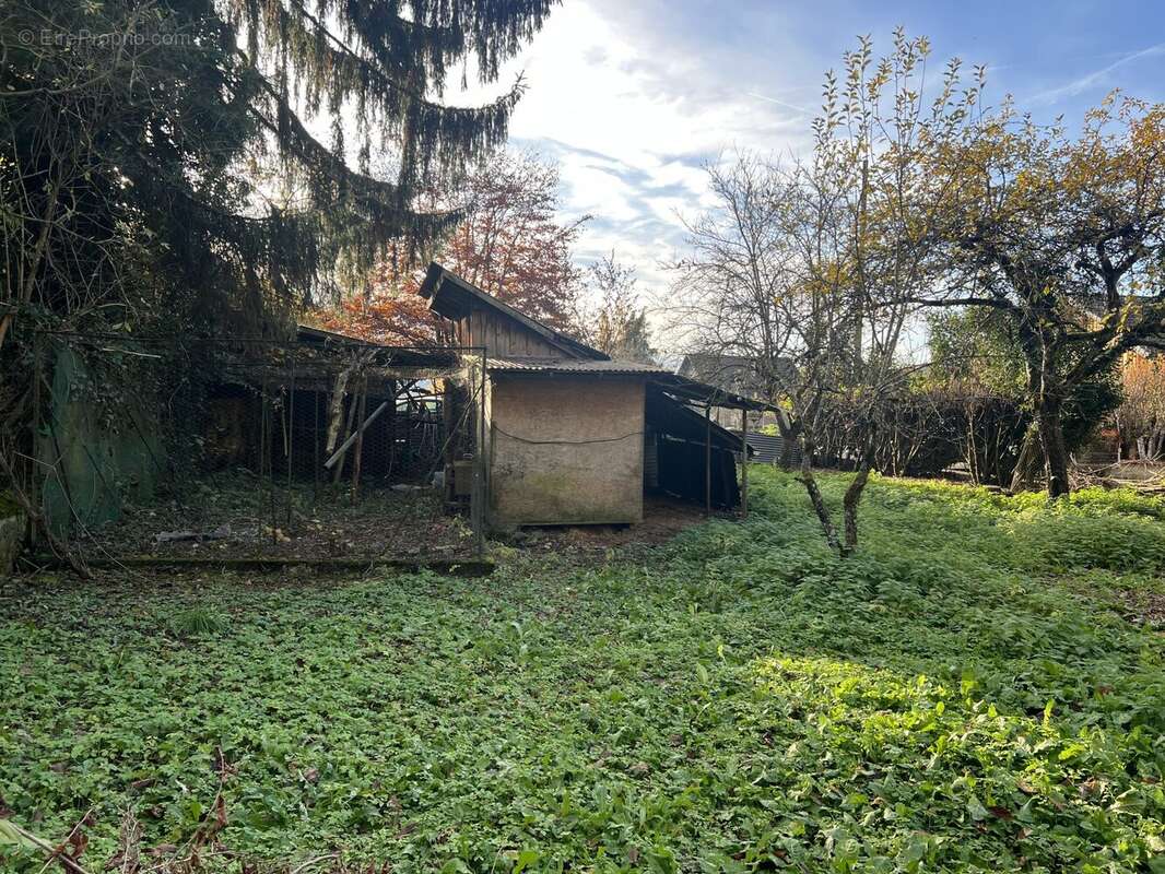 Terrain à VILLE-EN-SALLAZ