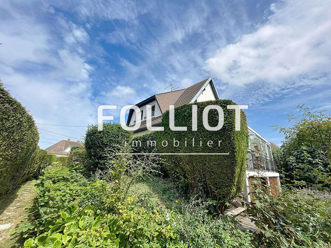 Maison à AMFREVILLE