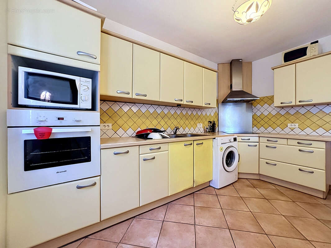 Appartement à SARI-SOLENZARA