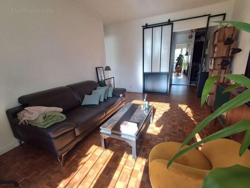 Appartement à FONTENAY-SOUS-BOIS