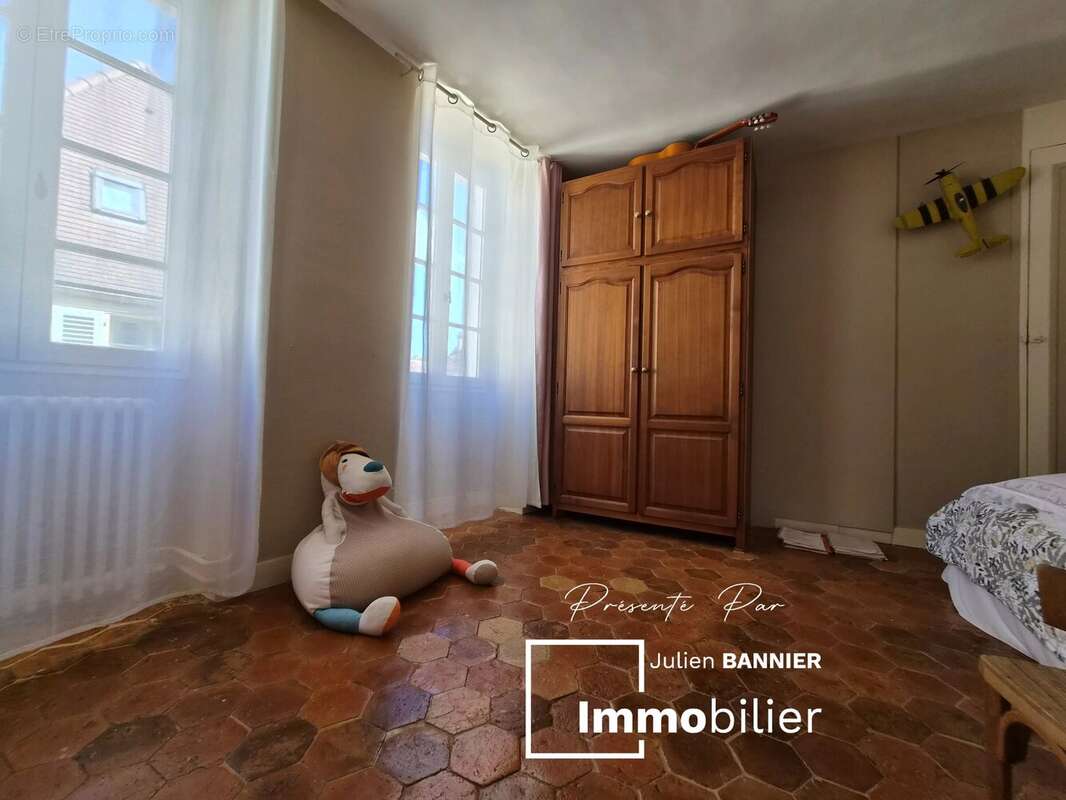 Maison à MAULE