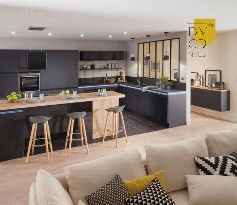 Appartement à EGUILLES