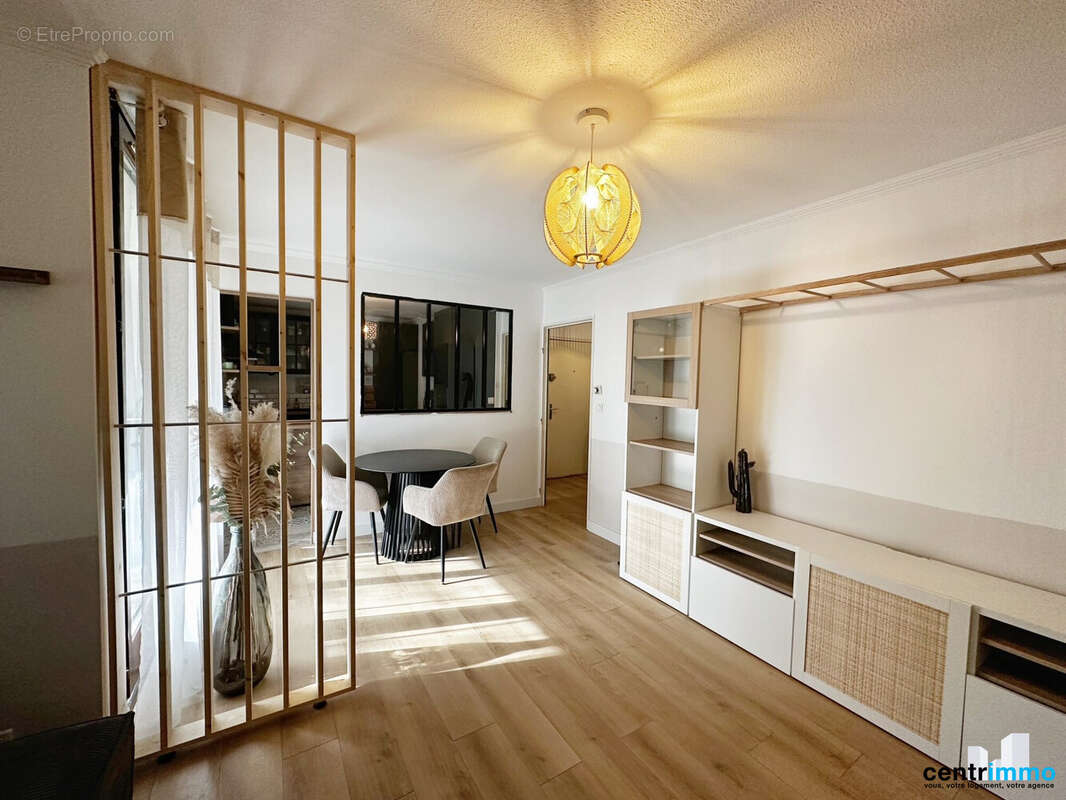 Montpellier ouest vente appartement F3 Centrimmo séjour suite - Appartement à MONTPELLIER
