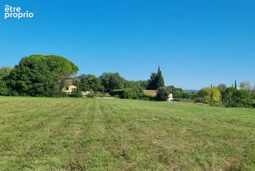 Terrain à CHAMARET