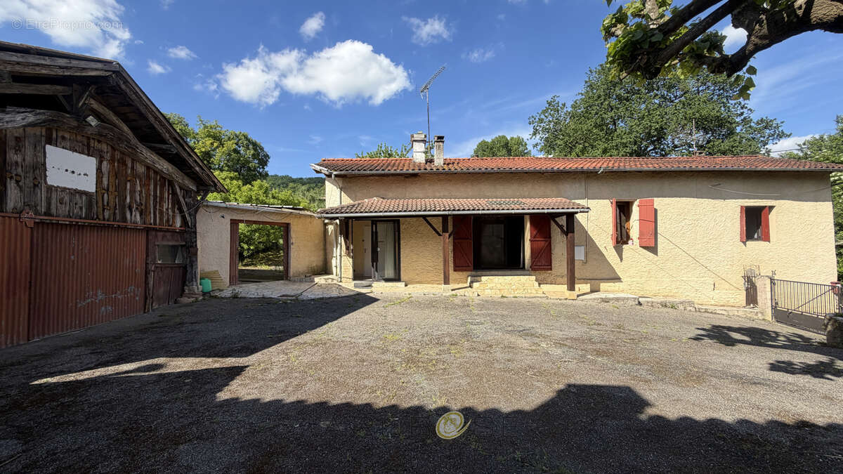 Maison à CLAIRAC