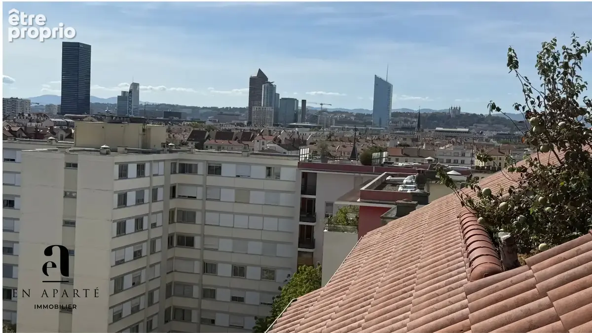 Coup de cœur : Duplex T3 en dernier étage avec terrasse tropézienne, garage double et cave. - photo 16