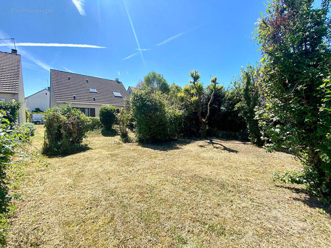 Maison à SARTROUVILLE