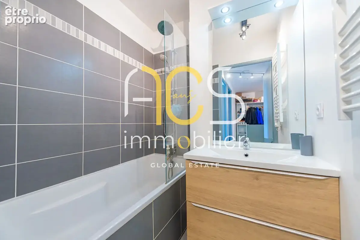 Achat Vente Appartement Châteauneuf-les-Martigues Type 3 54.17m² Terrasse 12.70m² - photo 6